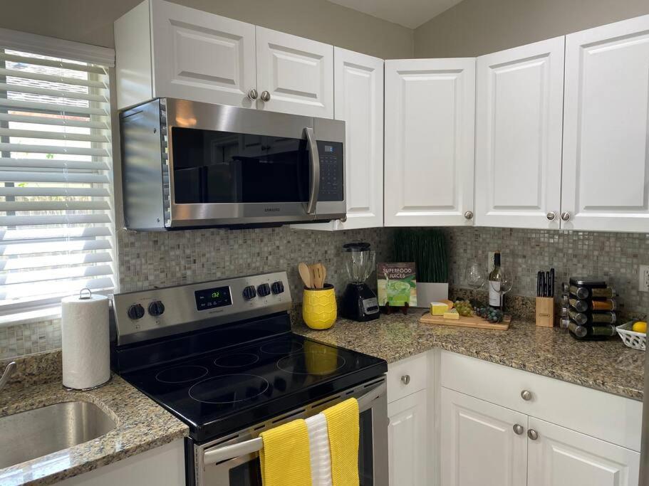 Spacious Home Near Downtown & The Beach Delray Beach Buitenkant foto