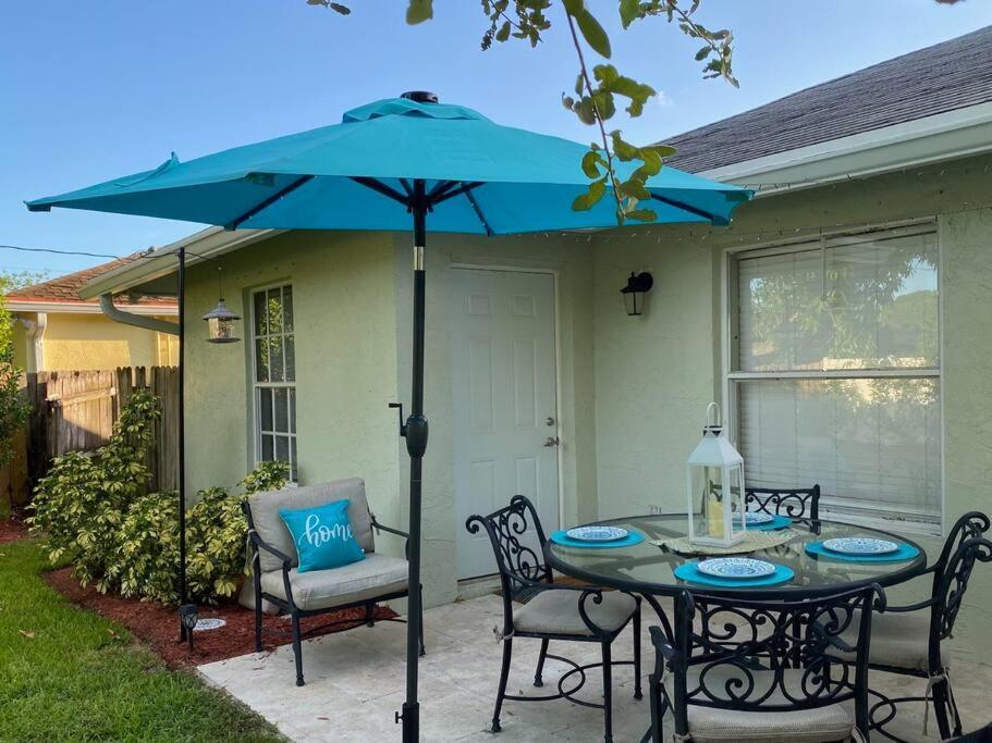 Spacious Home Near Downtown & The Beach Delray Beach Buitenkant foto