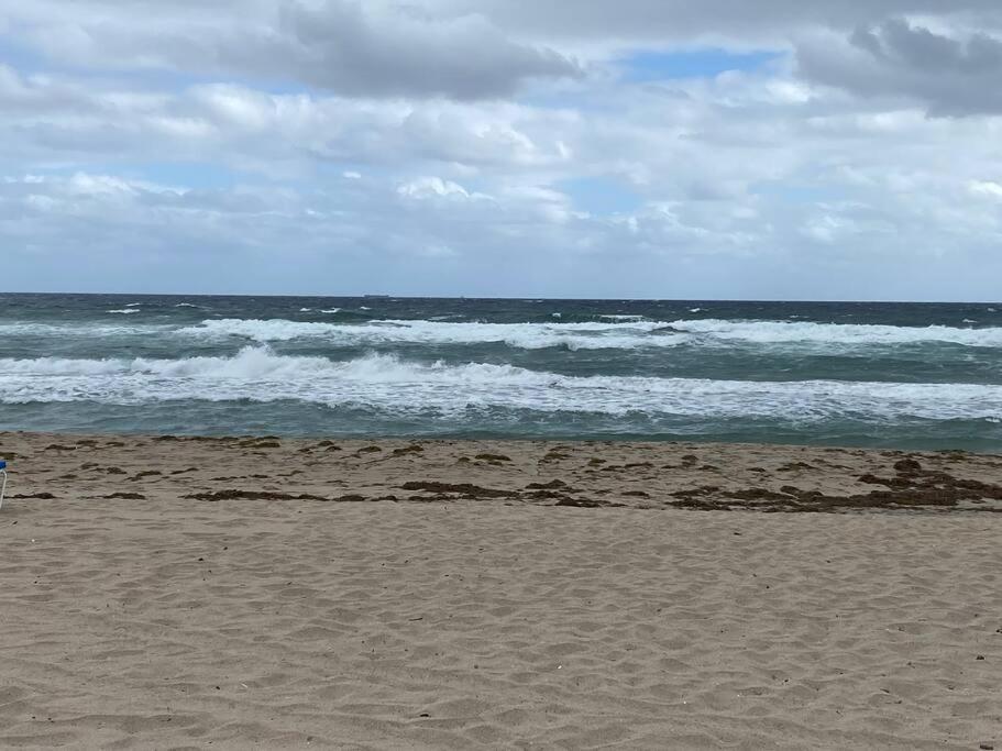 Spacious Home Near Downtown & The Beach Delray Beach Buitenkant foto