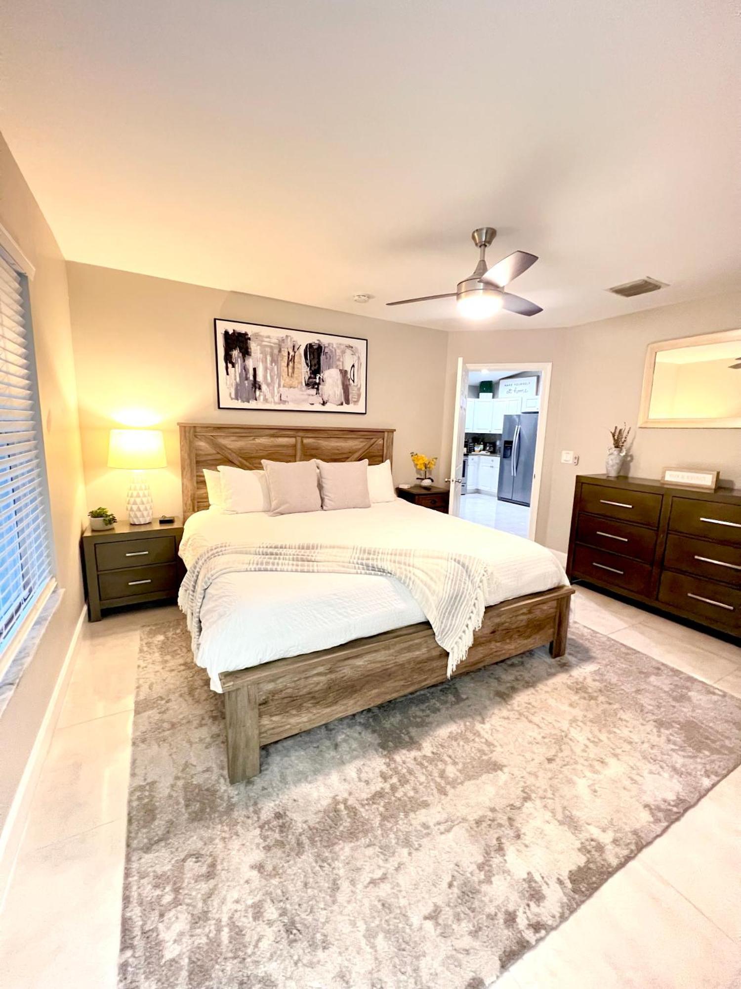 Spacious Home Near Downtown & The Beach Delray Beach Buitenkant foto