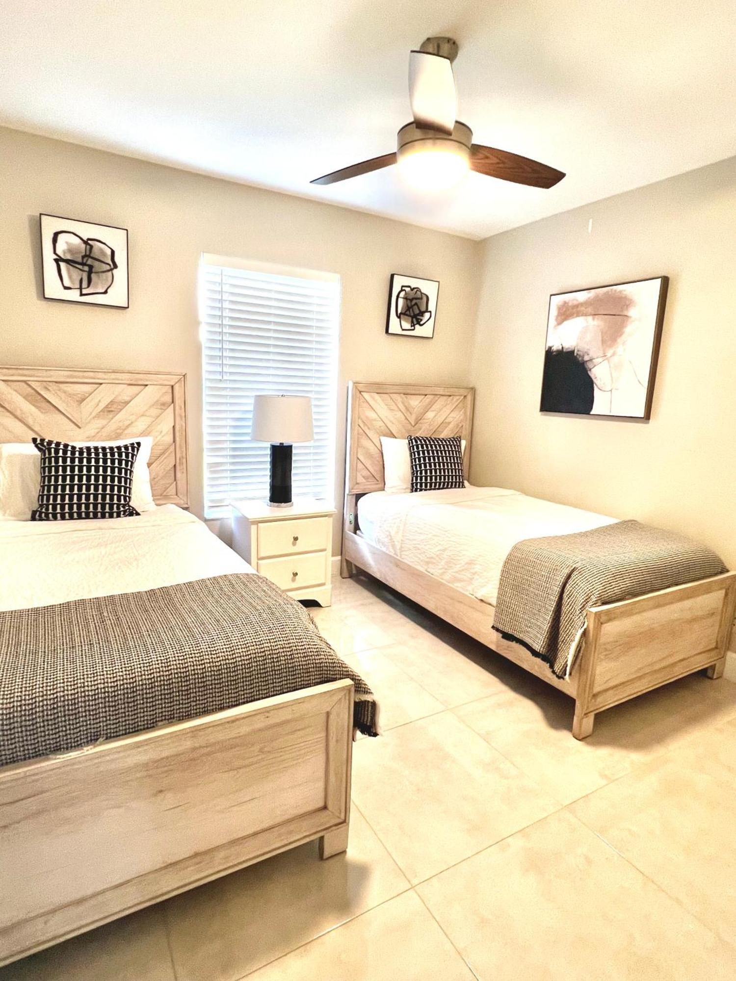 Spacious Home Near Downtown & The Beach Delray Beach Buitenkant foto